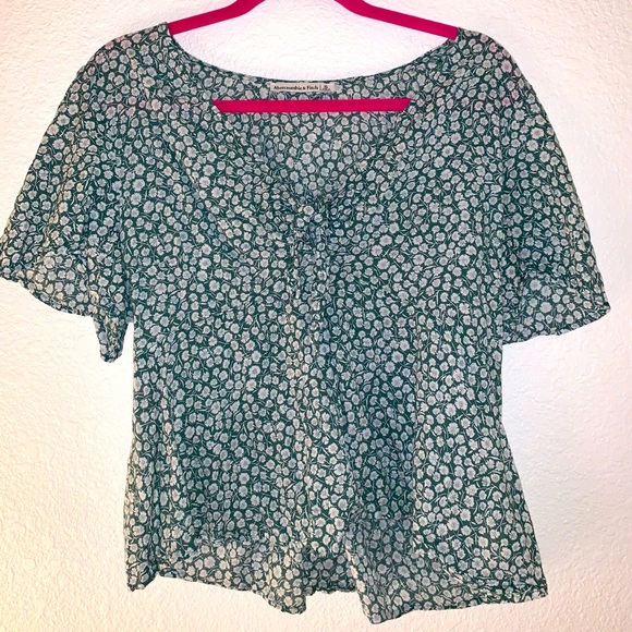Floral blouse - Picture 1 of 3